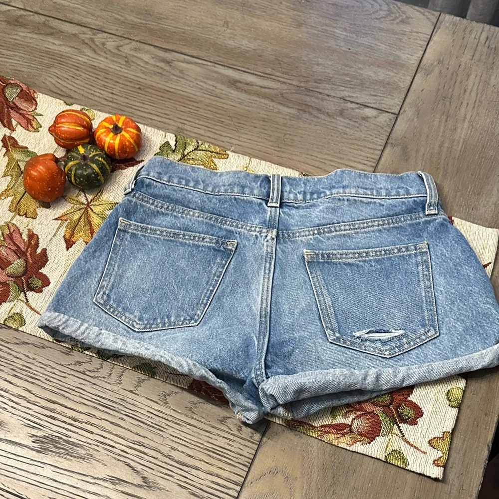 Arizona Jean Co Distressed Low Rise Baggy Denim Shorts Size 5 Button Fly